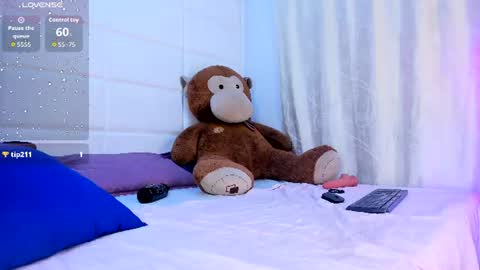 Snapshot of channel_mills chatting on 22, 6, 2026 C H A N N E L online show from 22, 6, 2026