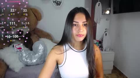 Snapshot of channelrose_1 chatting on 14, 10, 2025 Isabella online show from 14, 10, 2025