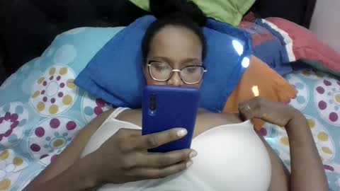 Snapshot of chantal99 chatting on 9, 11, 2025 chantal99 online show from 9, 11, 2025