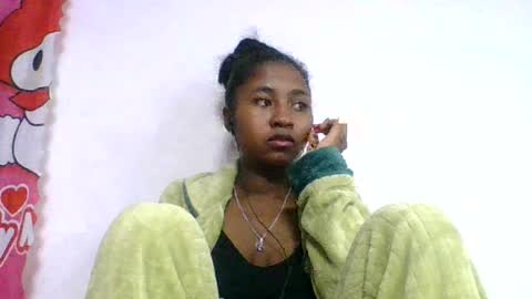 Snapshot of chantale483461 chatting on 17, 7, 2026 chantale483461 online show from 17, 7, 2026