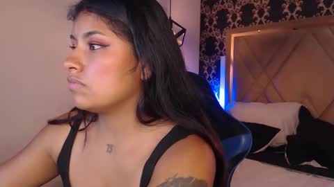  chantalpetit  online show from 10, 4, 2026