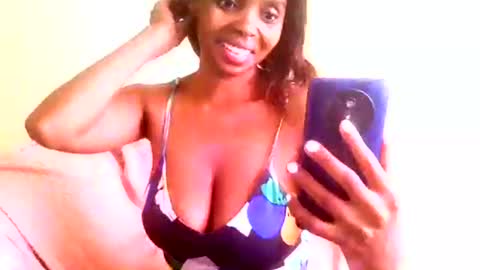 Snapshot of chante665 chatting on 2, 12, 2024 chante665 online show from 2, 12, 2024