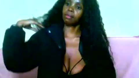 Snapshot of chante665 chatting on 17, 11, 2025 chante665 online show from 17, 11, 2025