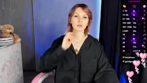 Suzanna Snow online show from 24, 2, 2025