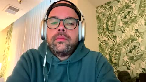 Snapshot of chappellm0an chatting on 25, 11, 2025 Chappell online show from 25, 11, 2025