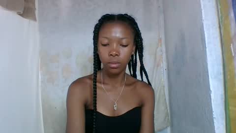 chariola0101 online show from 23, 1, 2025