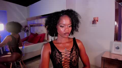 charis_hill online show from 5, 2, 2025