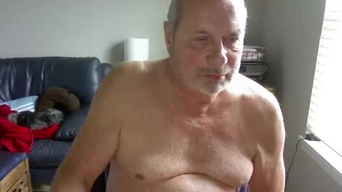 Snapshot of charlesx30 chatting on 21, 2, 2026 Charles online show from 21, 2, 2026