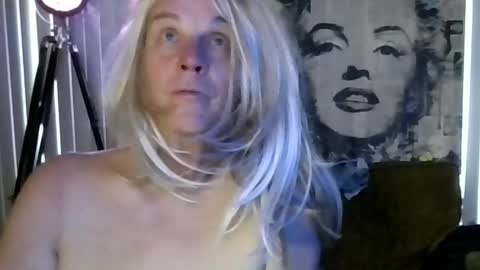 Snapshot of charli_girl chatting on 5, 5, 2026 Charli online show from 5, 5, 2026