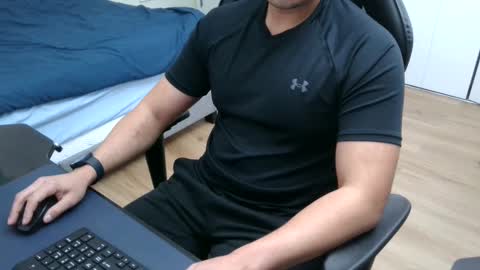 Snapshot of charliekkw chatting on 16, 2, 2025 charliekkw online show from 16, 2, 2025