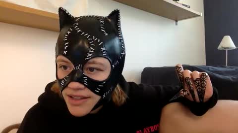 Snapshot of charliescherryroom chatting on 10, 11, 2025 CharliesCherryRoomxoxoxoxo online show from 10, 11, 2025