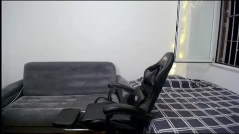 carlos reyes online show from 23, 7, 2026