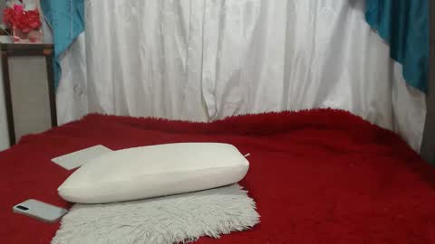 karinaa independent model online show from 6, 4, 2026