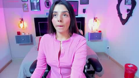 Charlotte online show from 23, 12, 2025