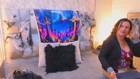 charlotte online show from 23, 10, 2025