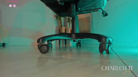 charlotte  grey online show from 2, 12, 2025