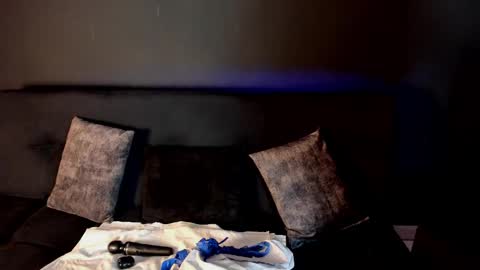  CHARLOTTE BROWN  online show from 12, 3, 2025