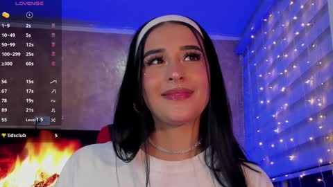 Snapshot of charlotte_greys chatting on 11, 1, 2025 Charlotte  online show from 11, 1, 2025