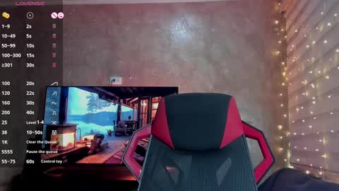 Snapshot of charlotte_greys chatting on 1, 3, 2025 Charlotte  online show from 1, 3, 2025