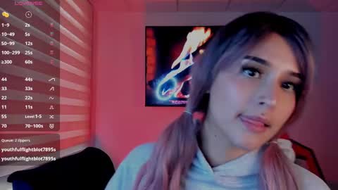 Snapshot of charlotte_greys chatting on 9, 10, 2025 Charlotte  online show from 9, 10, 2025