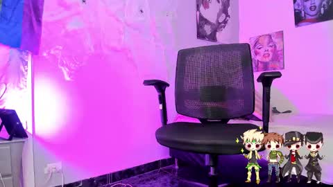 Snapshot of charlotte_joestar chatting on 5, 10, 2025 Charlie  online show from 5, 10, 2025