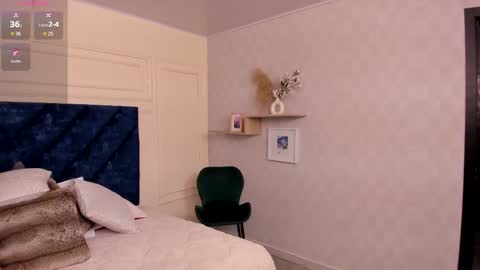 Charlotte Mayers online show from 20, 12, 2025