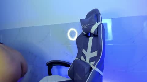 Charlotte online show from 15, 4, 2026