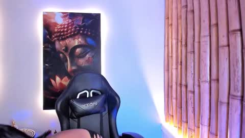 CHARLOTTE  online show from 23, 10, 2025