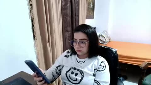 Snapshot of charlotte_richardson chatting on 29, 5, 2026 charlotte_richardson online show from 29, 5, 2026