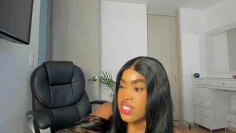 Snapshot of charlotte_tiller chatting on 28, 7, 2026 Yuli online show from 28, 7, 2026