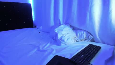 charlotte_xc online show from 12, 2, 2025