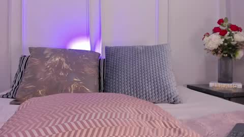 charlottebrownn_ online show from 5, 3, 2026