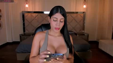 Snapshot of charlottecox_ chatting on 31, 7, 2026 Charlotte online show from 31, 7, 2026