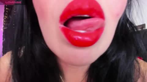 Snapshot of charlottemeyerr chatting on 15, 9, 2025 charlot online show from 15, 9, 2025