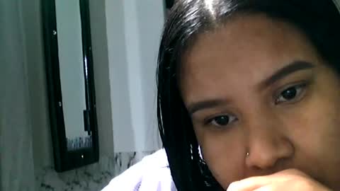charlottequeen_21 online show from 1, 7, 2026