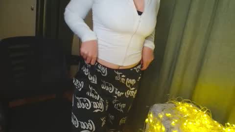 Kira online show from 16, 9, 2025