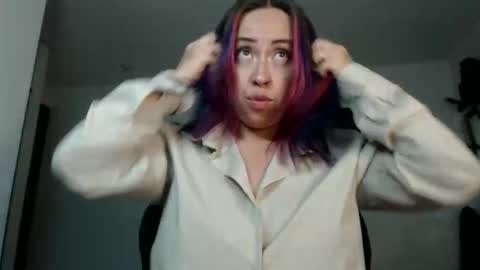 charlottezoe online show from 16, 3, 2026