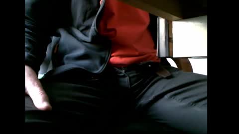 Snapshot of charly052 chatting on 28, 2, 2025 charly052 online show from 28, 2, 2025