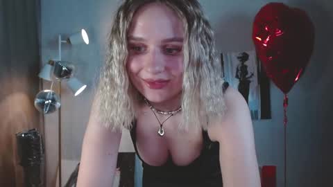 Michelle  online show from 22, 3, 2026