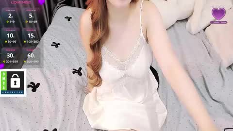 Snapshot of charming_teacher chatting on 8, 10, 2025 Lisa online show from 8, 10, 2025