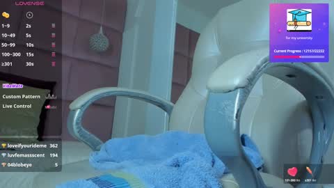 Snapshot of chartolotte__ chatting on 10, 12, 2024 Andrea online show from 10, 12, 2024