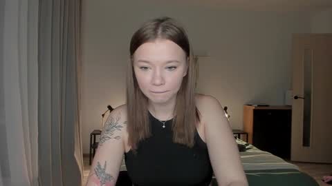 Snapshot of chaturrbaby chatting on 1, 1, 2025 Em online show from 1, 1, 2025