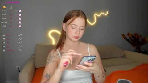 Snapshot of chaturrbaby chatting on 26, 9, 2025 Em online show from 26, 9, 2025