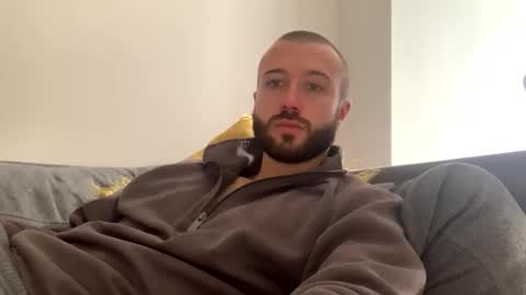 Snapshot of cheekycharliee chatting on 25, 9, 2025 CheekyCharliee online show from 25, 9, 2025