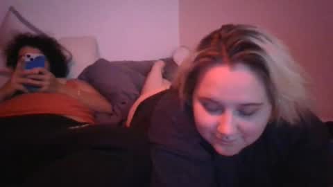 Snapshot of cheekychick420 chatting on 17, 6, 2026 cheekychick420 online show from 17, 6, 2026