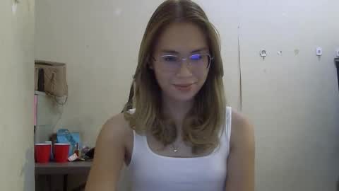 Snapshot of chelly4u69 chatting on 29, 9, 2025 chelly4u69 online show from 29, 9, 2025