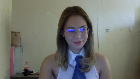 Snapshot of chelly4u69 chatting on 19, 10, 2025 chelly4u69 online show from 19, 10, 2025