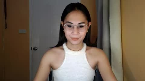 chelly4u69 online show from 27, 3, 2026