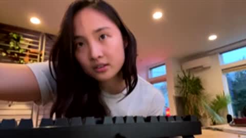 Snapshot of chellybear101 chatting on 4, 12, 2025 chellybear101 online show from 4, 12, 2025