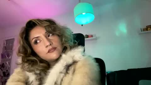 Snapshot of cherrieamaretto chatting on 22, 10, 2025 cherrieamaretto online show from 22, 10, 2025